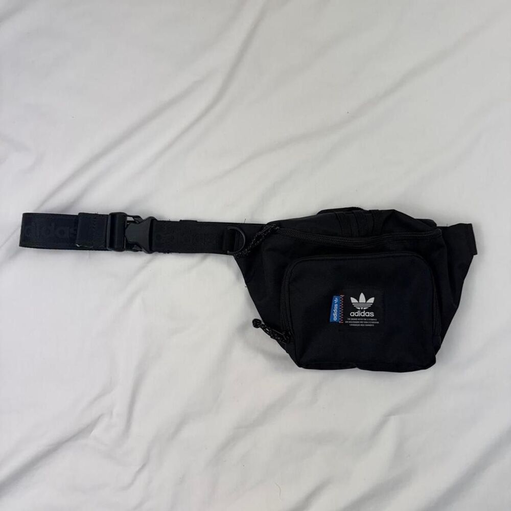 Adidas originals Sports Black Fanny Pack Like New